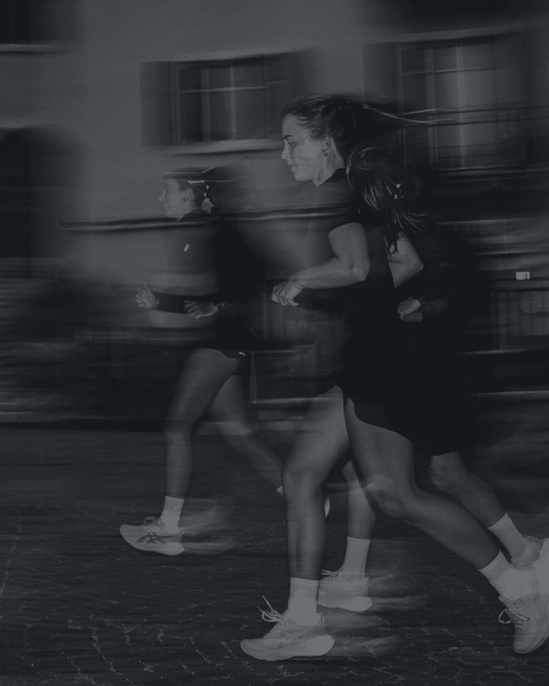 tres runners chicas corriendo juntas